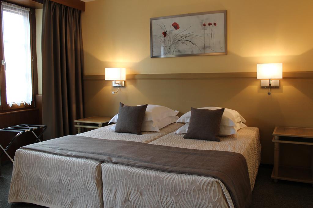Auberge Des Trois Chateaux Eguisheim Luaran gambar