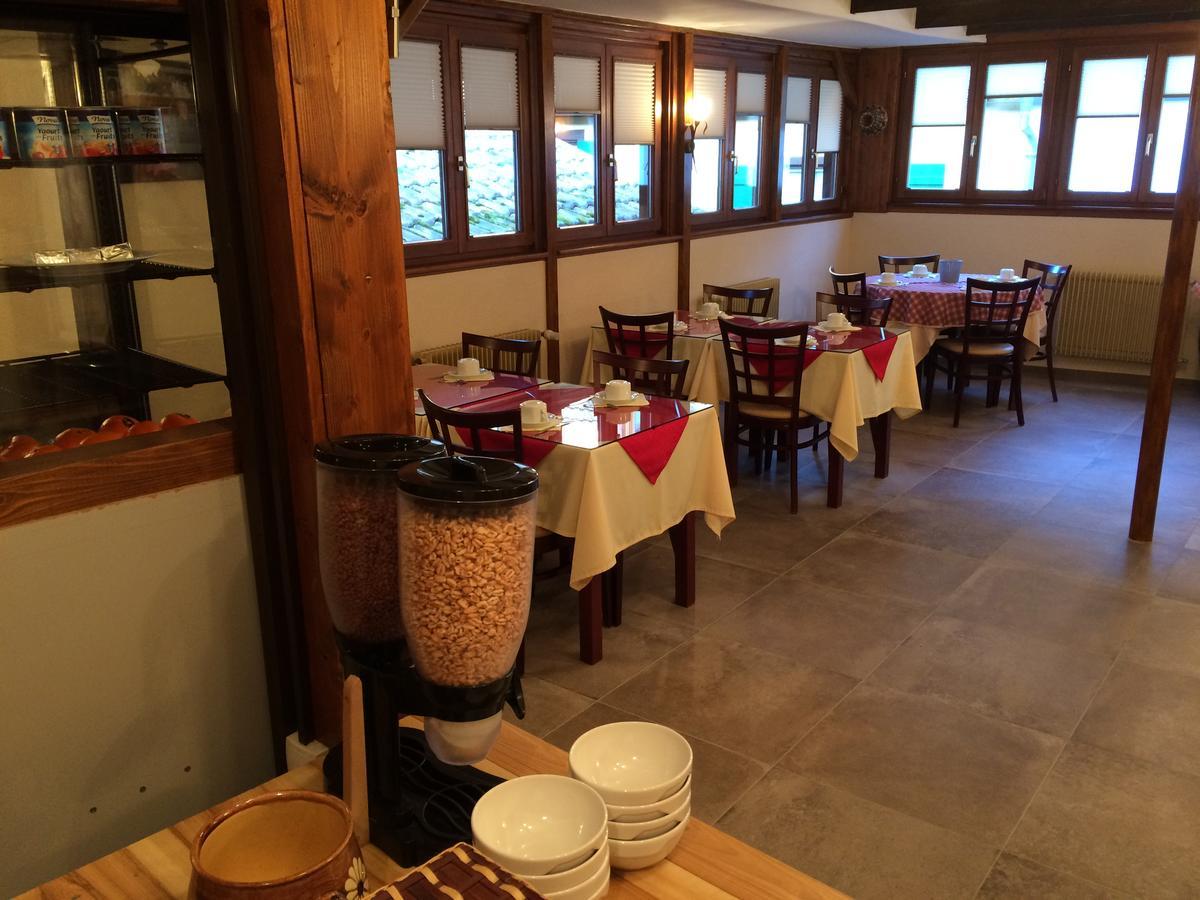 Auberge Des Trois Chateaux Eguisheim Luaran gambar