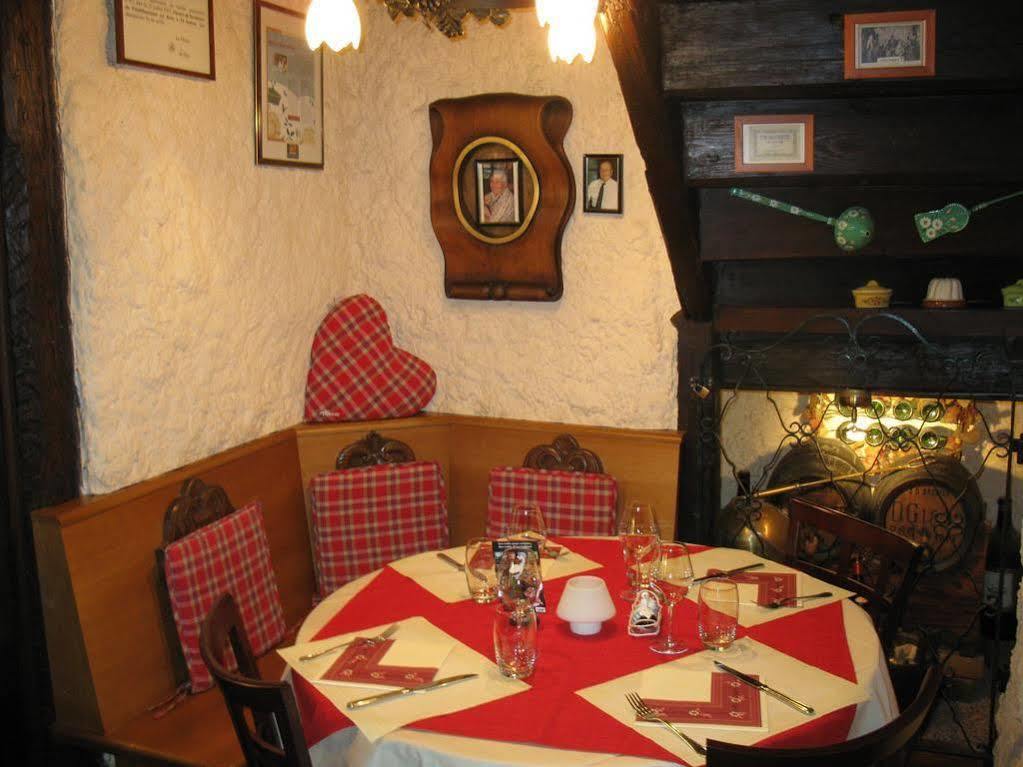 Auberge Des Trois Chateaux Eguisheim Luaran gambar